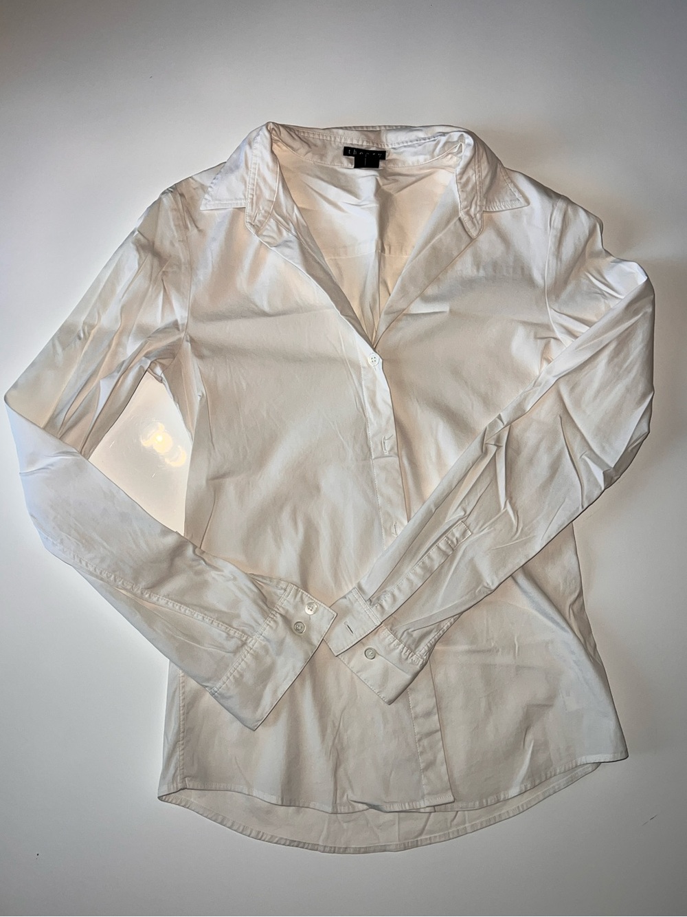 Theory white stretch button-down